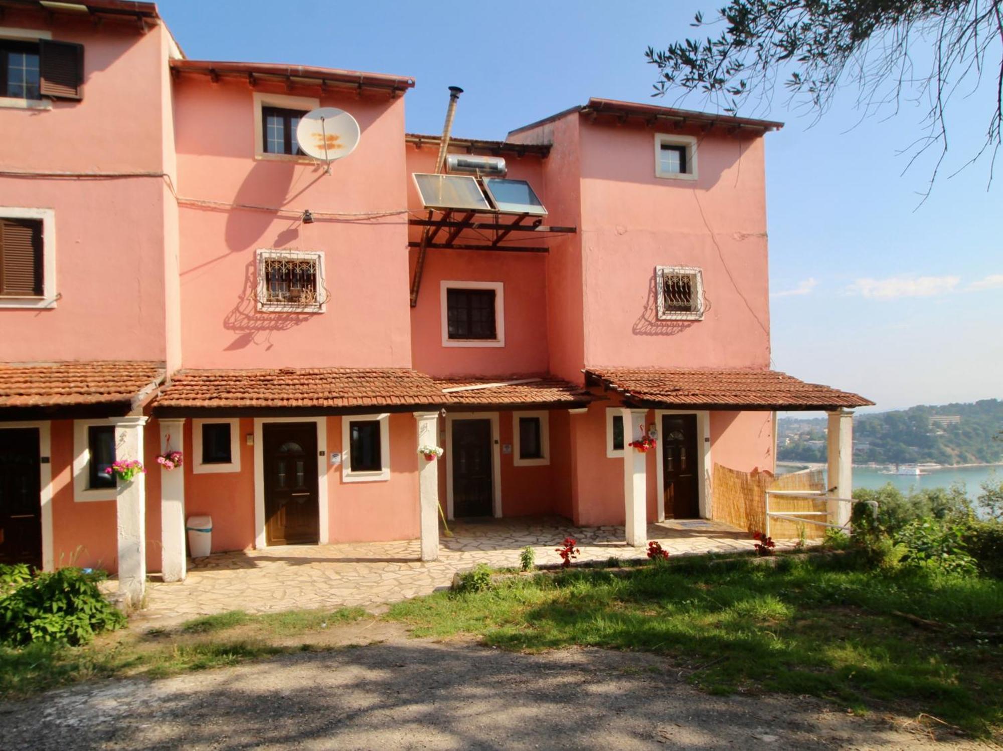 Mouse Island View Apartment